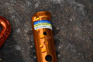 Snow stake gear label